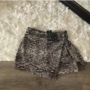 Boohoo snake skin print brand new with tags